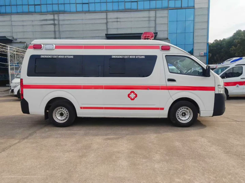 Foton G9 Right-Hand Drive Ambulance4 Foton G9 Right-Hand Drive Ambulance4