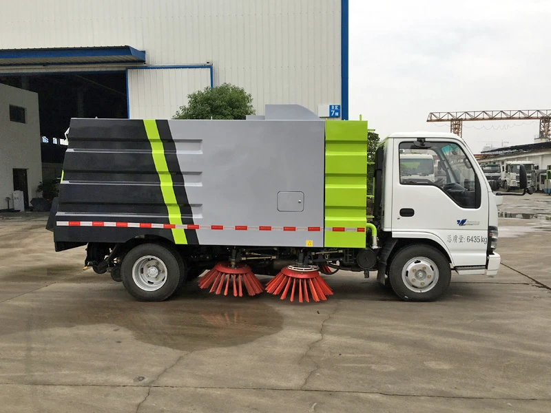 Isuzu Mini Street Sweeping Vehicle 6 Isuzu Mini Street Sweeping Vehicle 6