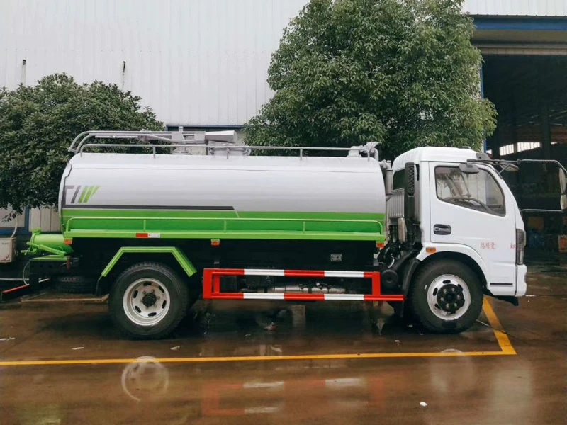 Dongfeng 4x2 8m³ Septic Tank Truck 