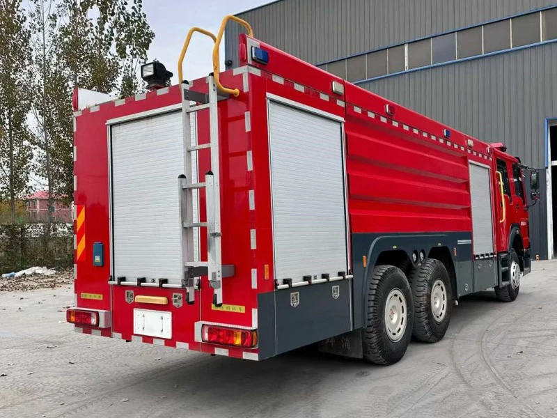 SINOTRUK HOWO Foam Fire Truck
