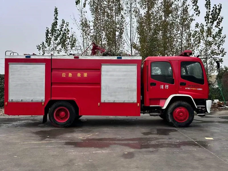 Isuzu FVR Water Tank Fire Truck 6 Isuzu FVR Water Tank Fire Truck 6