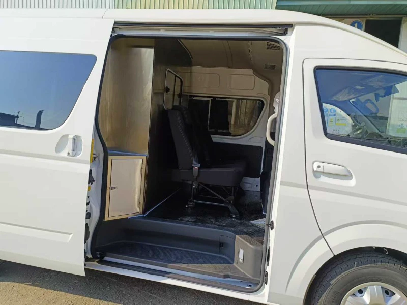 Foton G9 Funeral Vehicle with Refrigeration Coffin