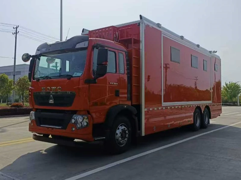 SINOTRUK 24-Person Mobile Barracks