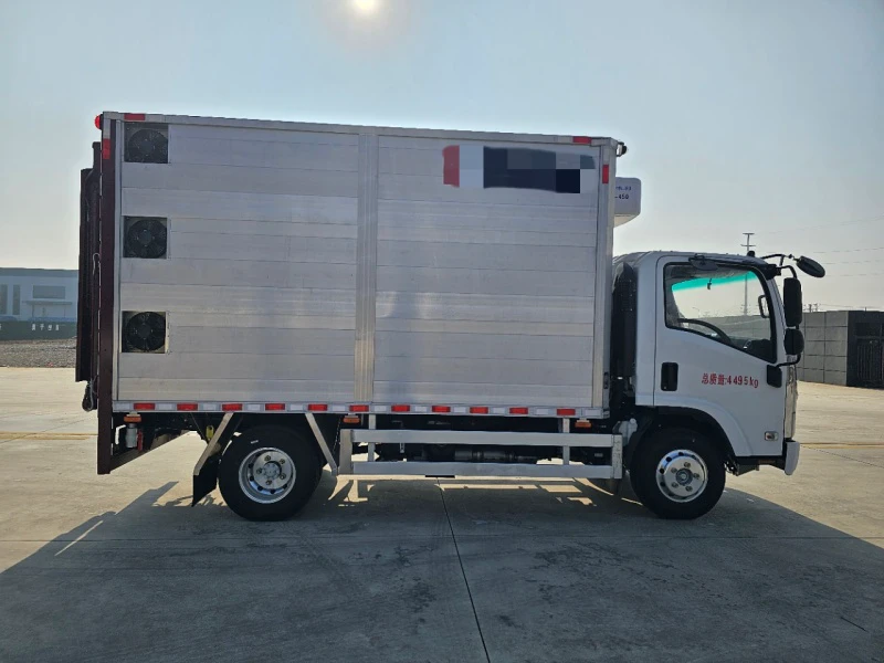 Isuzu Blue Plate Aluminum Alloy Livestock3 Isuzu Blue Plate Aluminum Alloy Livestock3