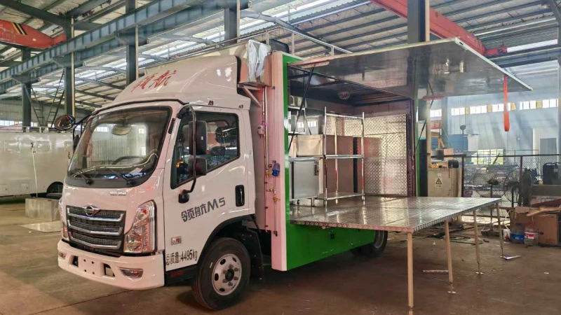 Dongfeng 4×2 Mobile Kitchen Truck for Sale | Fully Equipped Catering & Food Service Vehicle