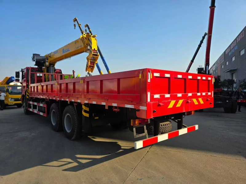 Shacman 6×4 Truck-Mounted Crane05 Shacman 6×4 Truck-Mounted Crane05