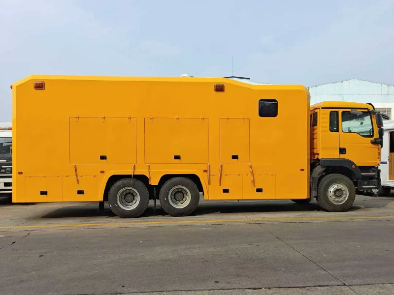 Sinotruk 6×4 Drainage and Emergency Rescue Vehicle