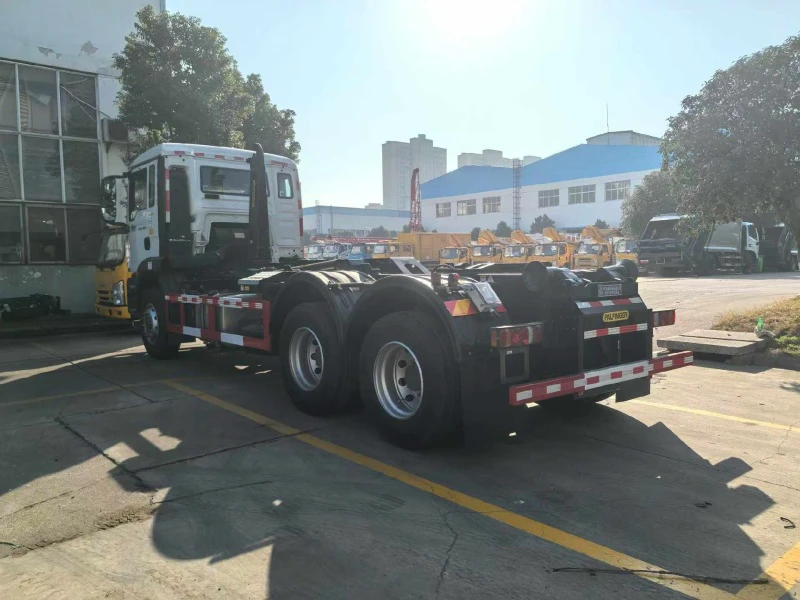 Sinotruk 6×4 Hook Arm Garbage Truck06 Sinotruk 6×4 Hook Arm Garbage Truck06