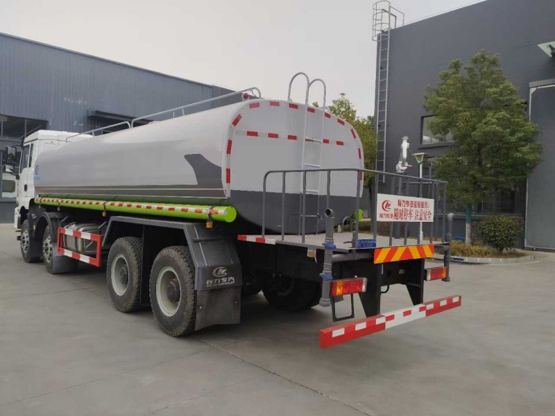 Shacman Delong M3000 8×4 25m³ Water Sprinkler Truck04 Shacman Delong M3000 8×4 25m³ Water Sprinkler Truck04