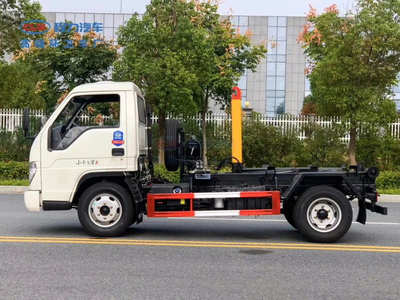 Foton 4×2 3/4 m³ Hook-Arm Garbage Truck