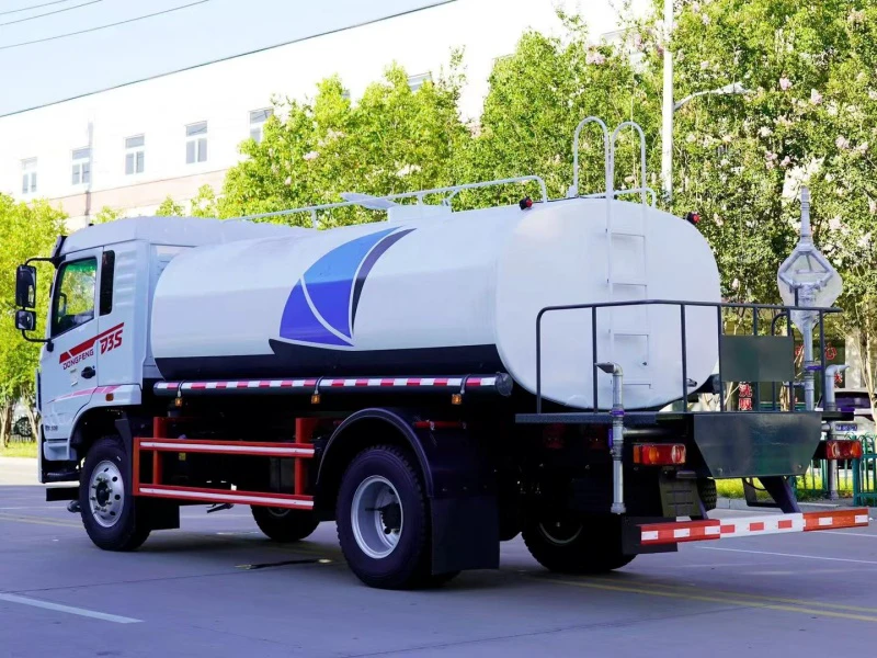 DFAC D3 4×2 14 m³ Water Sprinkler Truck