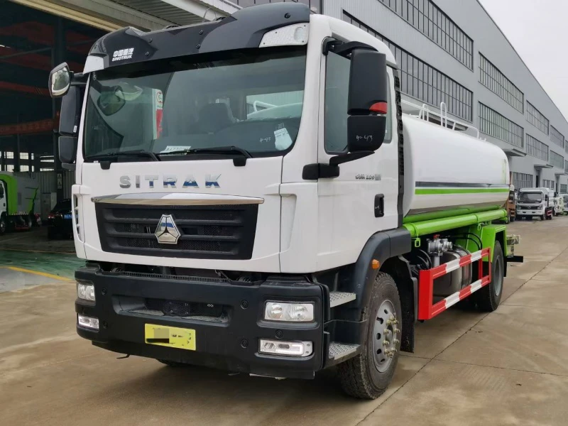 Sinotruk 15-Ton Water Sprinkler Truck