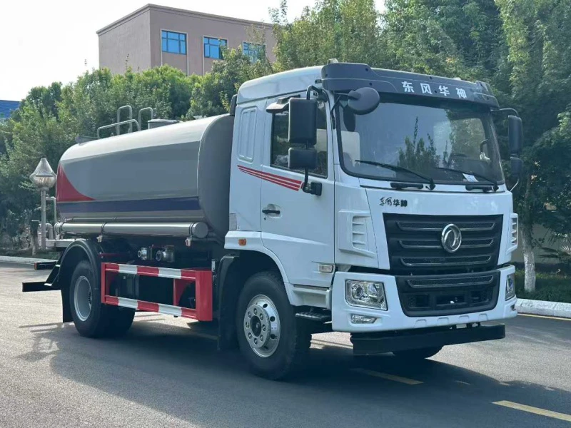 DFAC F5 3,170-Gallon Water Sprinkler Truck02 DFAC F5 3,170-Gallon Water Sprinkler Truck02