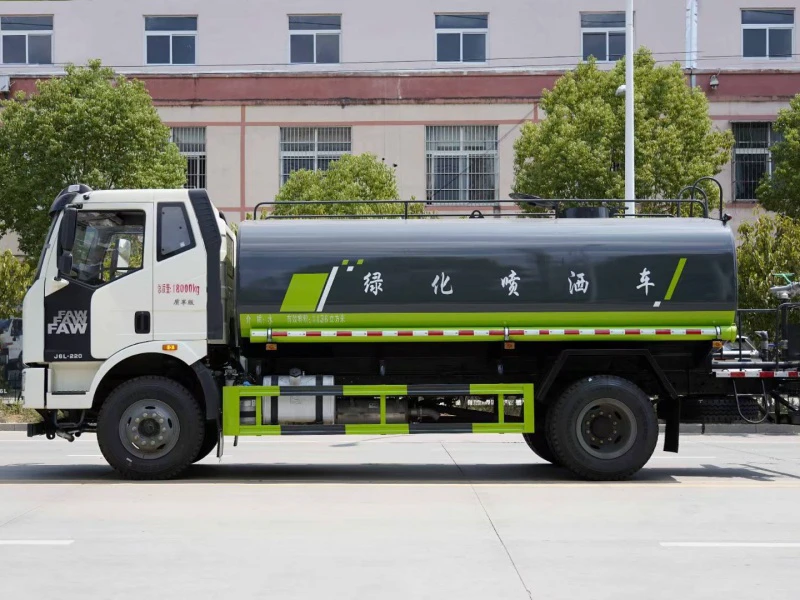 FAW 4,000-Gallon Water Sprinkler Truck