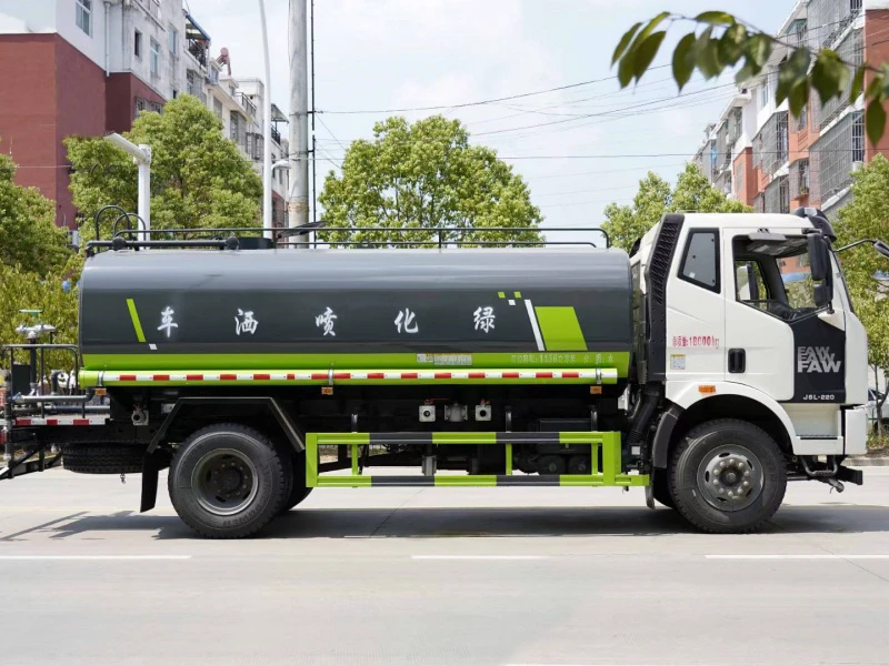 FAW 4,000-Gallon Water Sprinkler Truck