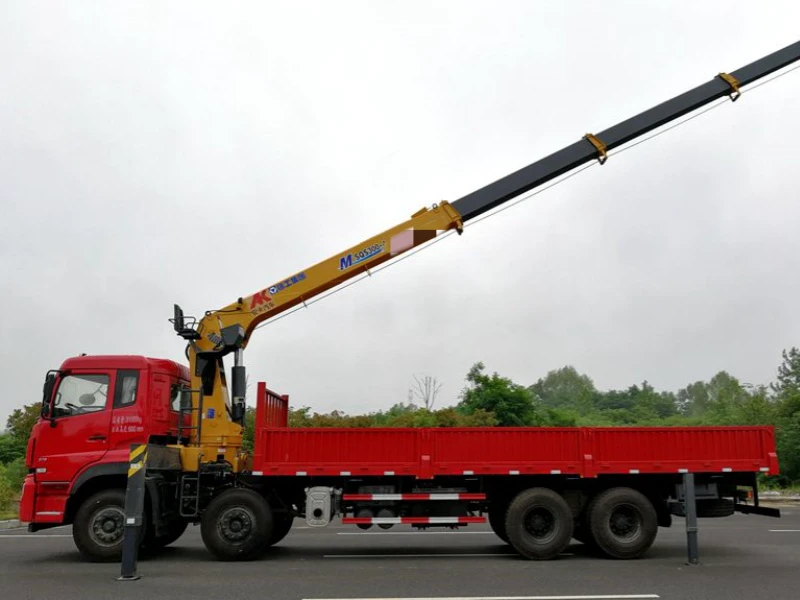 Dongfeng 8x4 16-Ton Truck-Mounted Crane