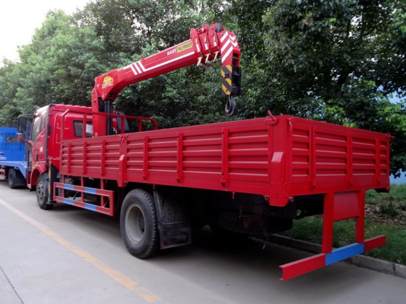 FAW 4x2 8-Ton Truck-Mounted Crane with SANY 8-Ton Crane 03 FAW 4x2 8-Ton Truck-Mounted Crane with SANY 8-Ton Crane 03