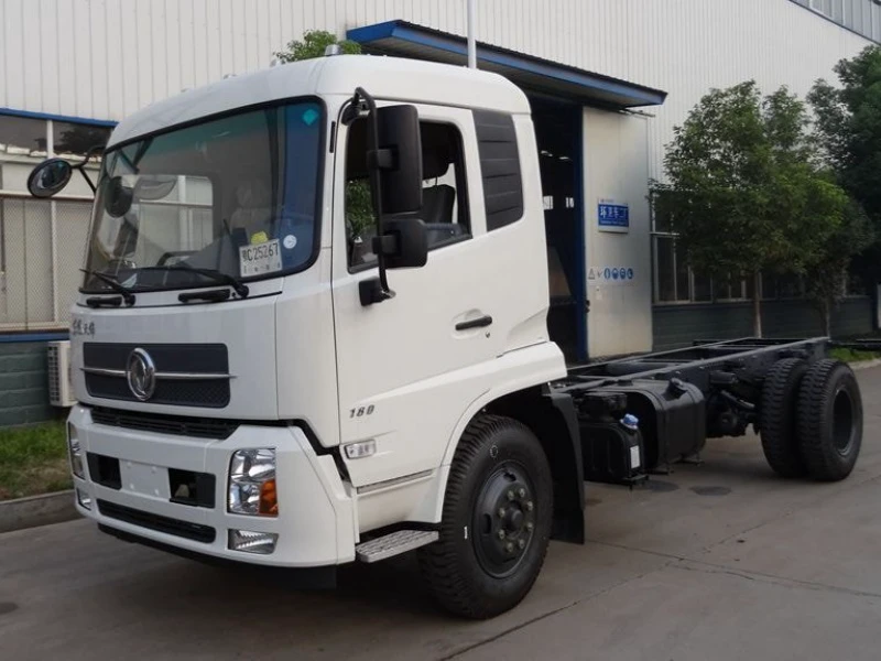 DFAC 8-Ton Truck-Mounted Crane with XCMG 8-Ton Crane