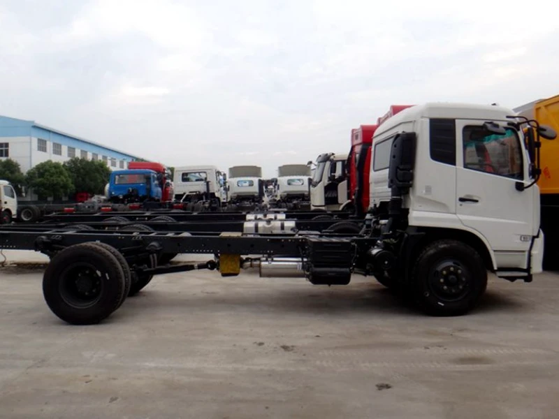 DFAC 8-Ton Truck-Mounted Crane with XCMG 8-Ton Crane