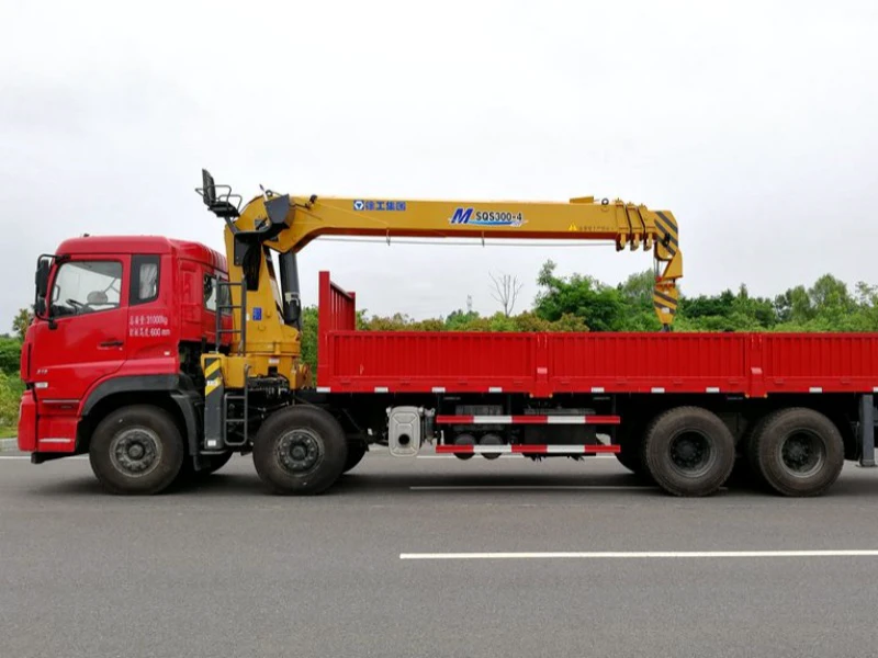 Dongfeng 8x4 16-Ton Truck-Mounted Crane