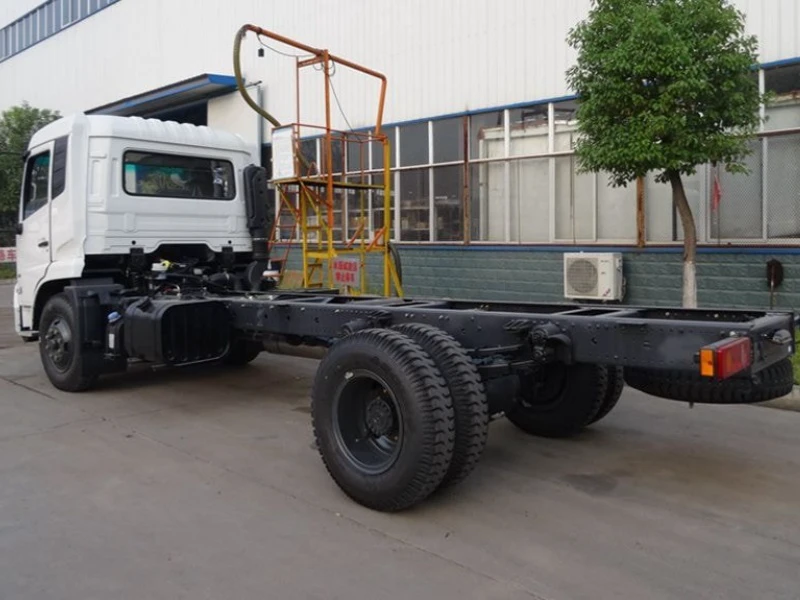 DFAC 8-Ton Truck-Mounted Crane with XCMG 8-Ton Crane