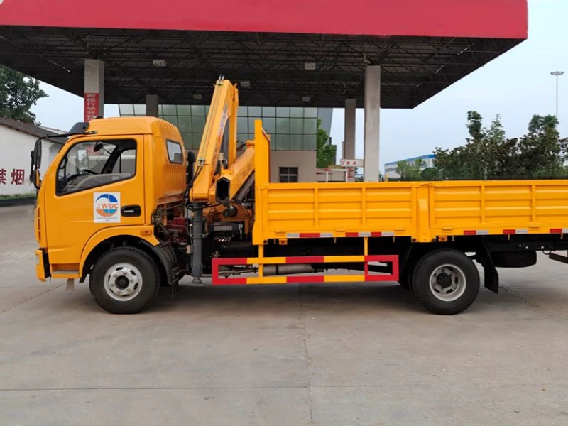 Dongfeng 5-Ton Truck-Mounted Crane 02 Dongfeng 5-Ton Truck-Mounted Crane 02