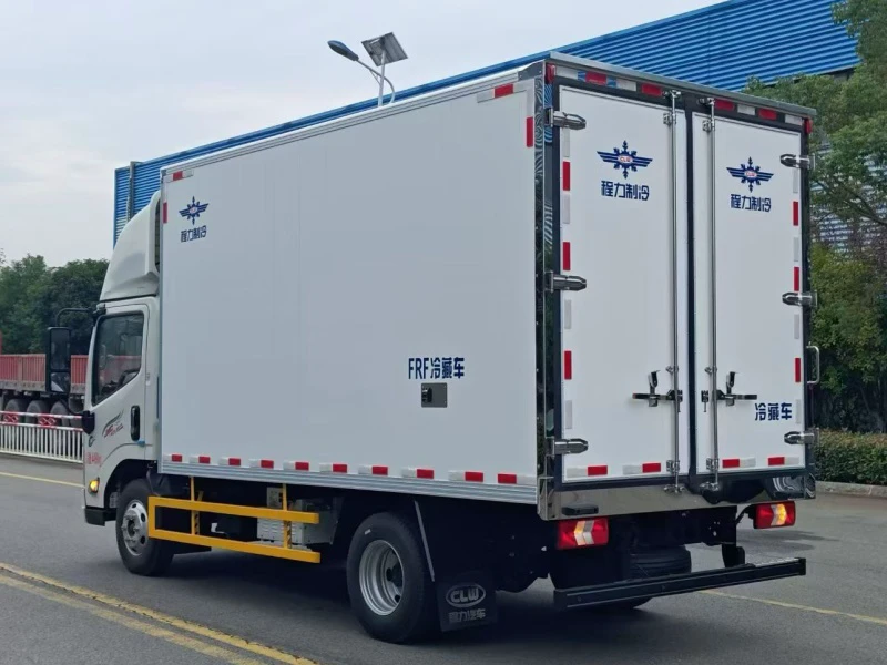 JMC 4×2 Refrigerator Truck with 4.2m Cargo Box