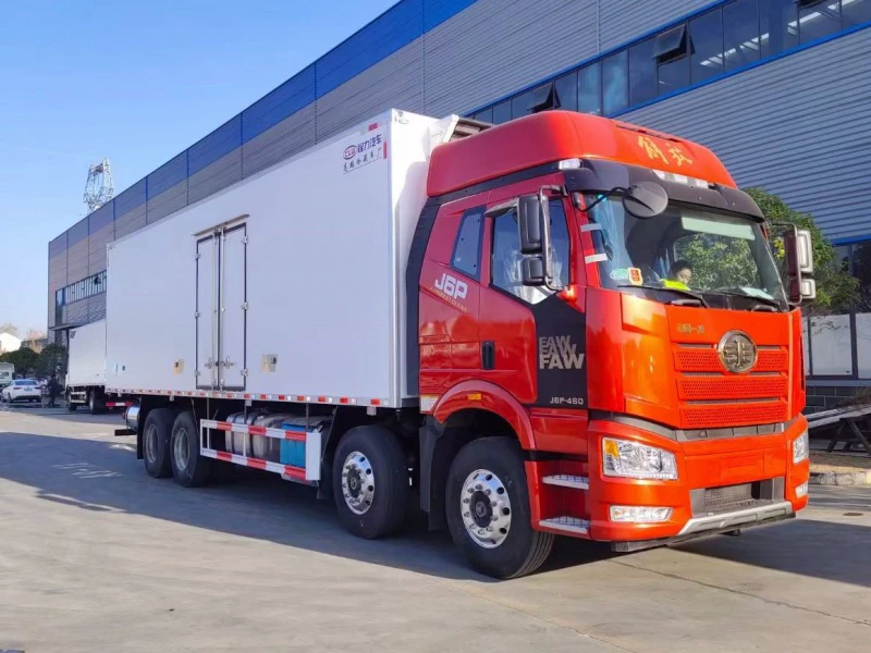 FAW J6P 8×4 Refrigerator Truck