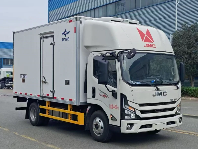 JMC 4×2 Refrigerator Truck with 4.2m Cargo Box