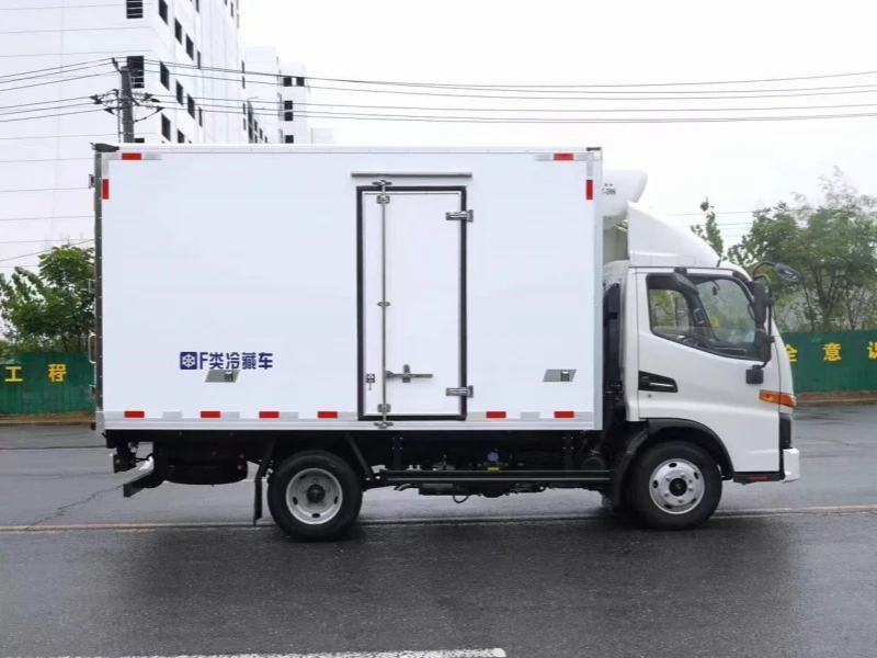 JAC V5 Refrigerated Truck 05 JAC V5 Refrigerated Truck 05
