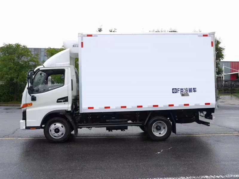 JAC V5 Refrigerated Truck 03 JAC V5 Refrigerated Truck 03