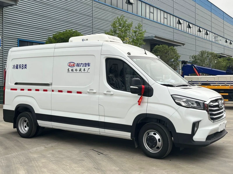 Maxus V90 refrigerated van