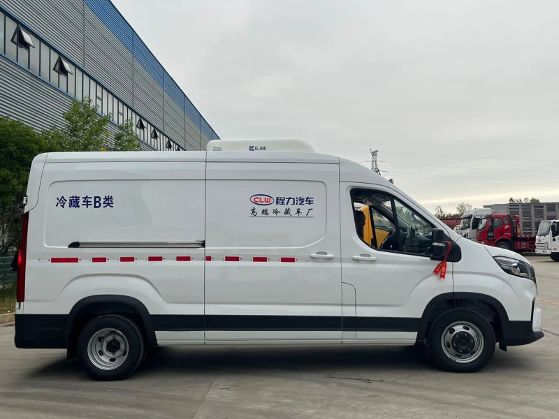 Maxus V90 refrigerated van