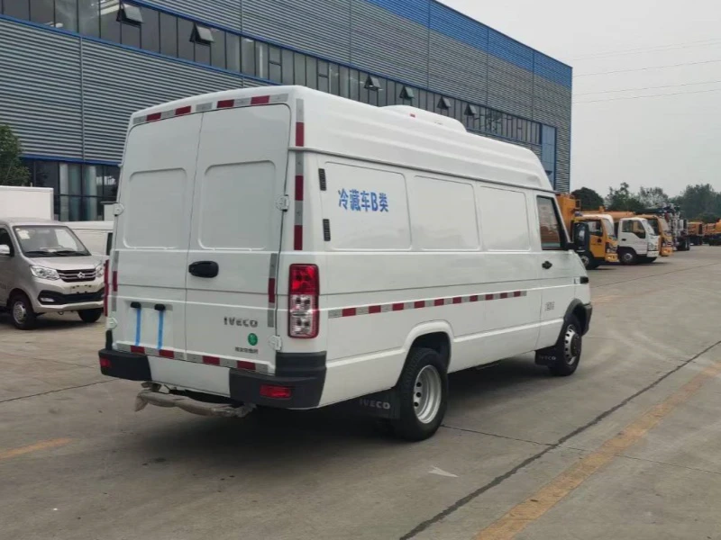 Iveco V40 refrigerated van