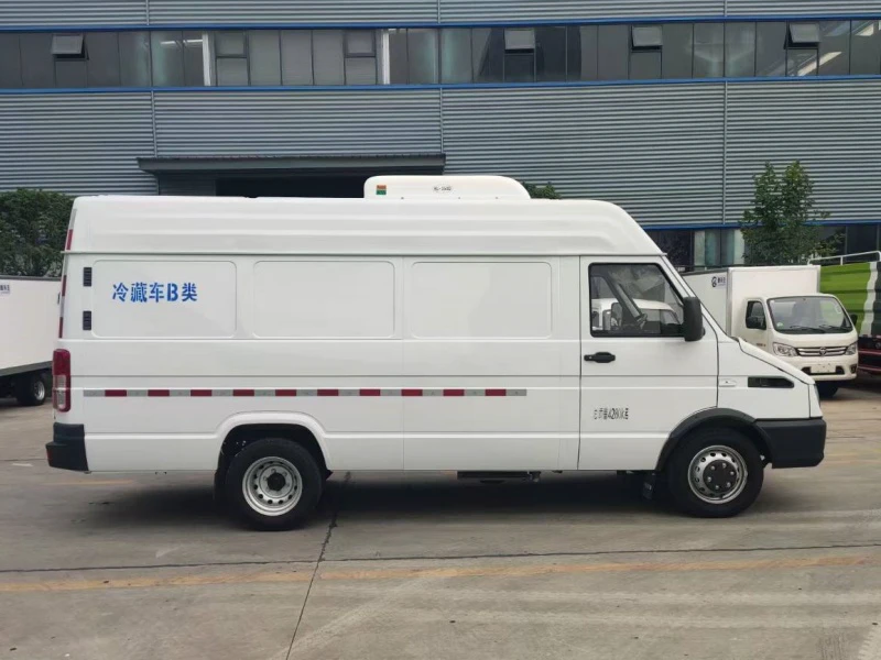 Iveco V40 refrigerated van