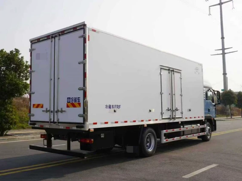 Howo 4x2 7.8m Refrigerated Truck 02 Howo 4x2 7.8m Refrigerated Truck 02