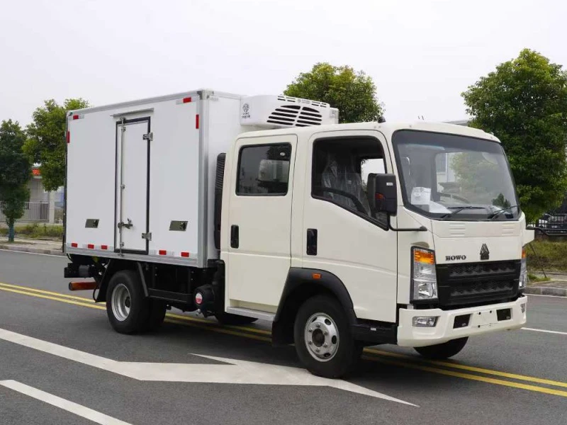 Sinotruk Double Cab Refrigerated Truck 02 Sinotruk Double Cab Refrigerated Truck 02