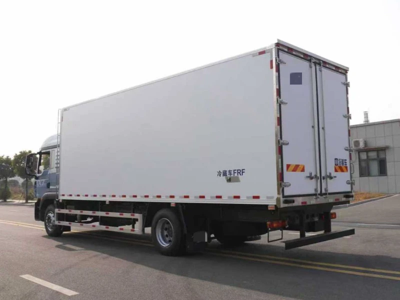 Howo 4x2 7.8m Refrigerated Truck 03 Howo 4x2 7.8m Refrigerated Truck 03