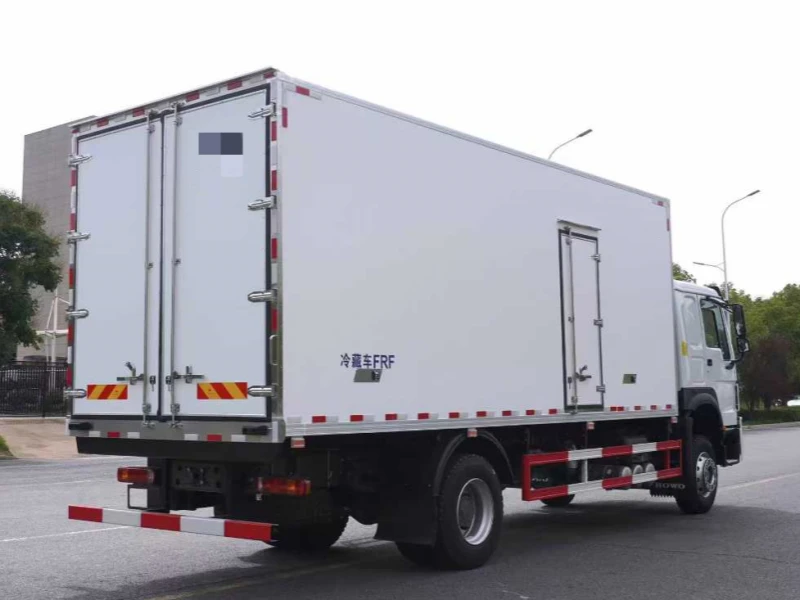 Howo 4×2 7m Refrigerated Truck 05 Howo 4×2 7m Refrigerated Truck 05