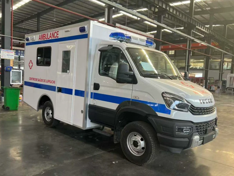 IVECO 4x4 Thunder Shelter Ambulance 05 IVECO 4x4 Thunder Shelter Ambulance 05