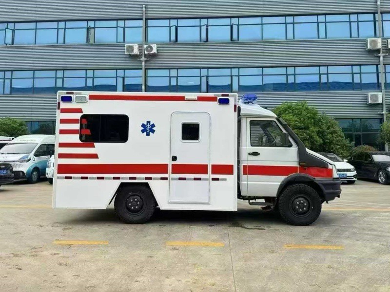 IVECO 4x4 Ambulance