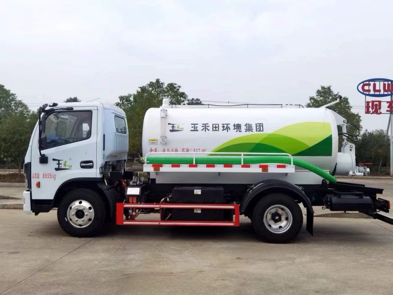DFAC 4x2 Electric Sewage Suction Truck 5m³ Capacity 121.1KWH Battery