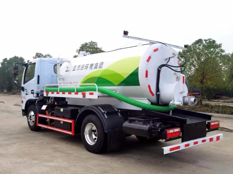 DFAC 4x2 Electric Sewage Suction Truck 5m³ Capacity 121.1KWH Battery
