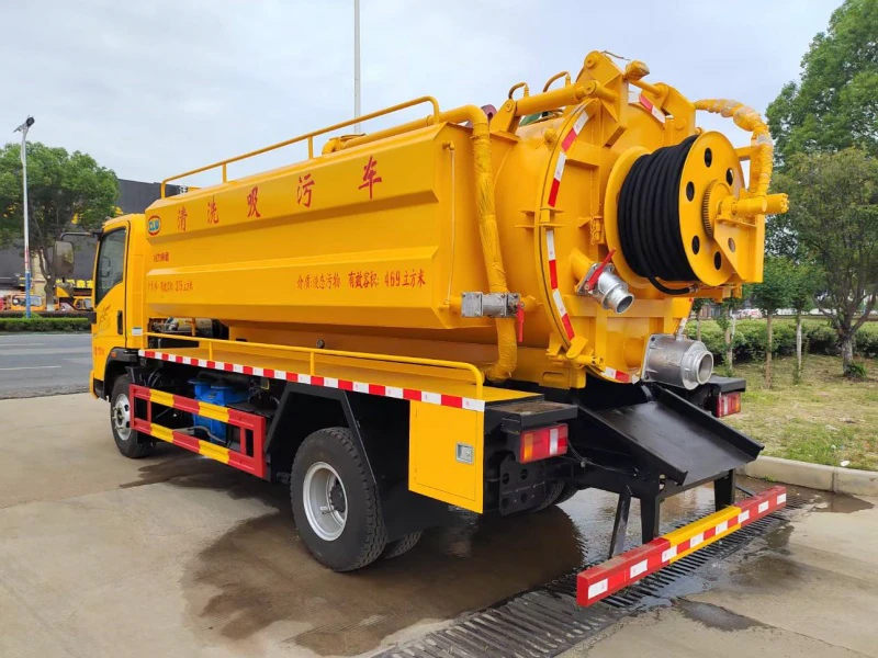 Sinotruk 10m³ Sewer Cleaning Truck 06 Sinotruk 10m³ Sewer Cleaning Truck 06
