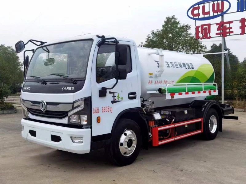 DFAC 4x2 Electric Sewage Suction Truck 5m³ Capacity 121.1KWH Battery
