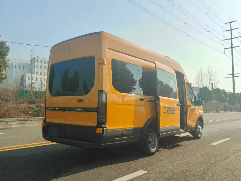 Ford T8 4×4 Rescue Vehicle 03 Ford T8 4×4 Rescue Vehicle 03