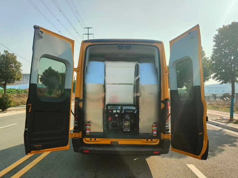 Ford T8 4×4 Rescue Vehicle 05 Ford T8 4×4 Rescue Vehicle 05