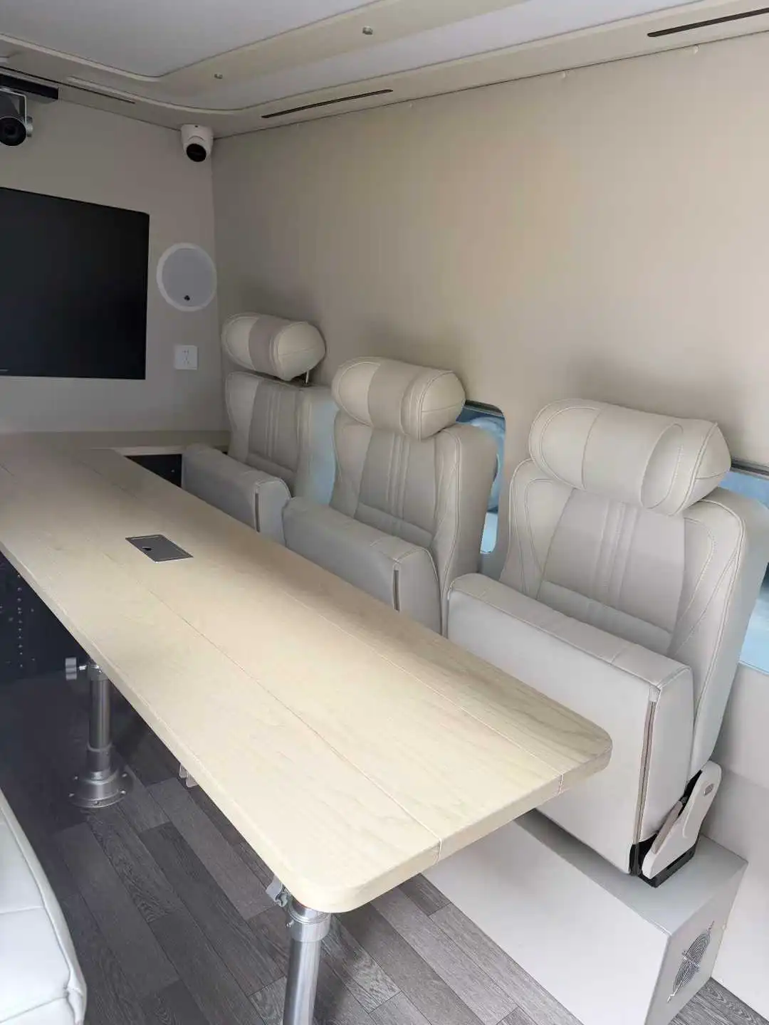 JMC 4×2 Communication Command Vehicle