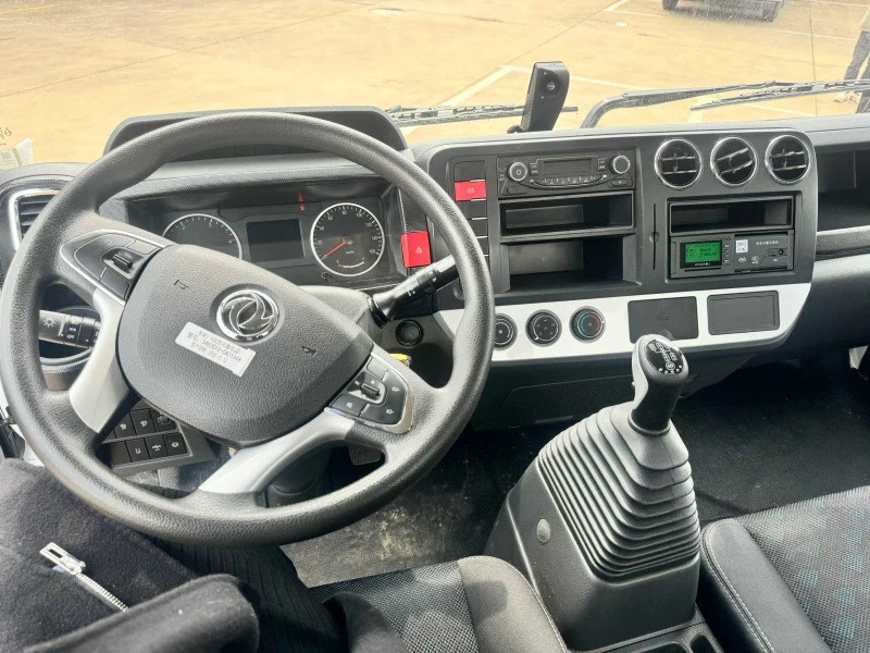 DFAC 4x2 Dangerous Goods Box Truck