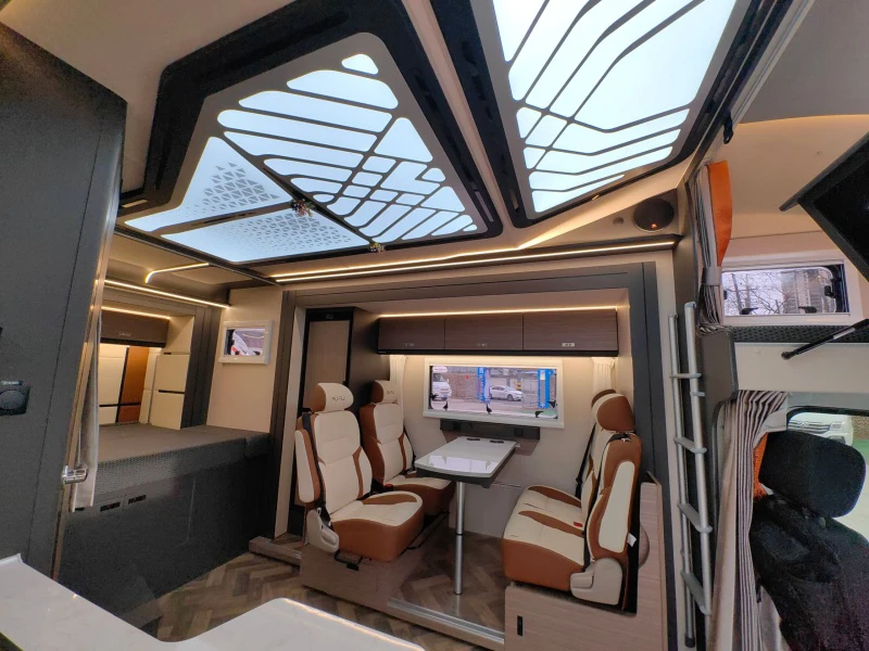 Iveco 4x2 Expandable Motorhome